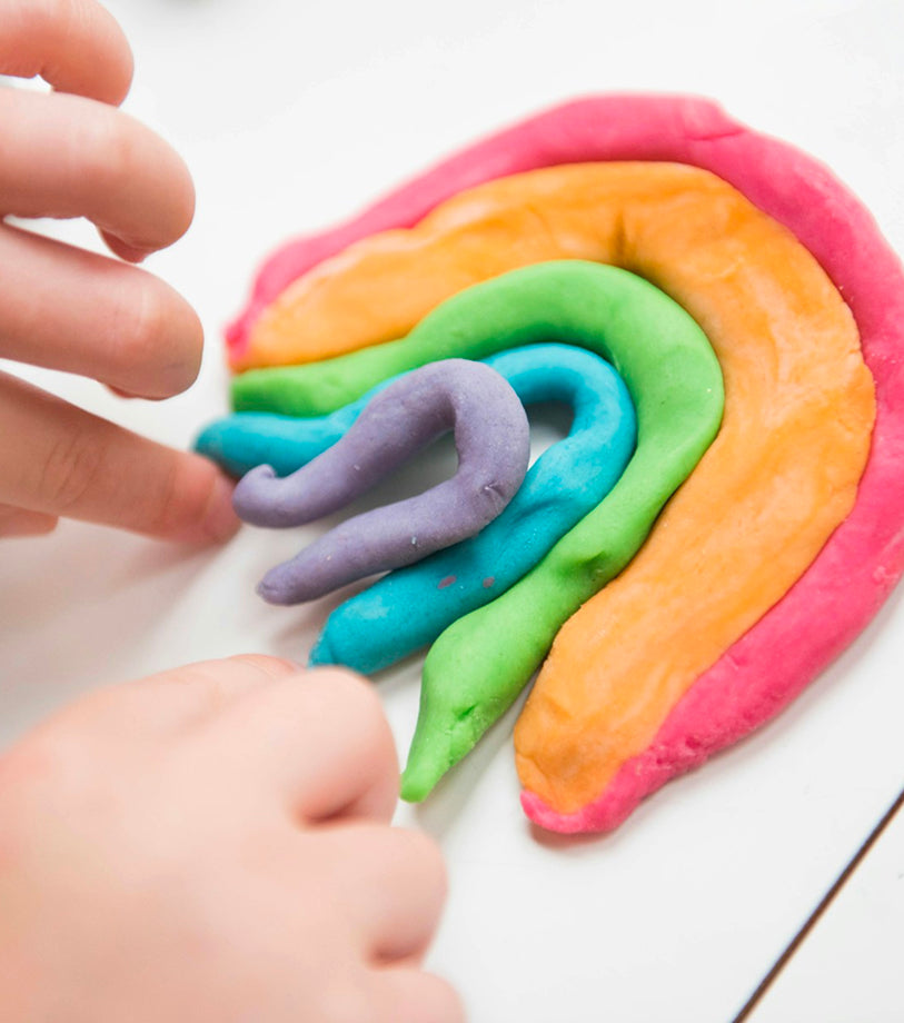 Comment encourager la créativité des enfants avec de la pâte à modeler ? - Ma Rentrée Facile