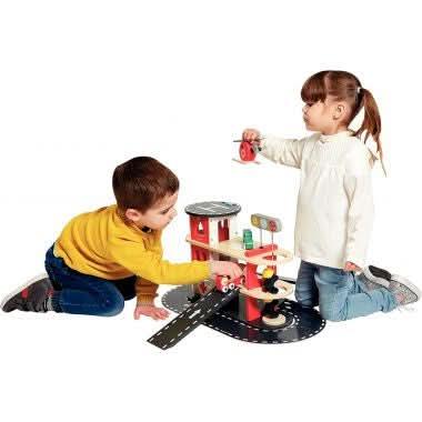 Caserne des pompiers en bois JANOD - Ma Rentrée Facile