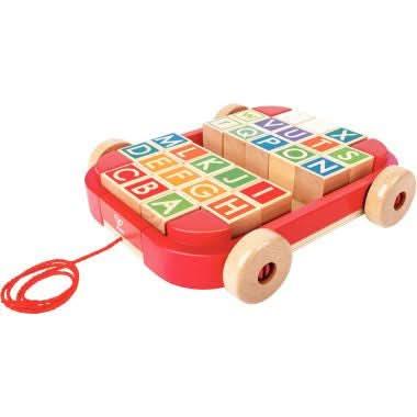 Chariot en bois à tirer avec 26 cubes HAPE - Ma Rentrée Facile