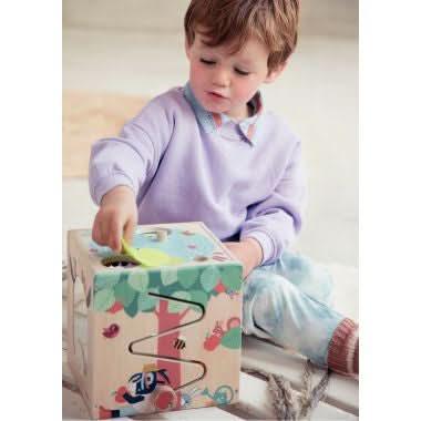 Cube d'activités la ferme en bois LILLIPUTIENS - Ma Rentrée Facile