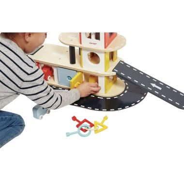 Garage des bolides en bois JANOD - Ma Rentrée Facile