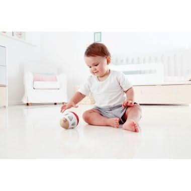 Hochet en bois Basculo + grelot HAPE - Ma Rentrée Facile