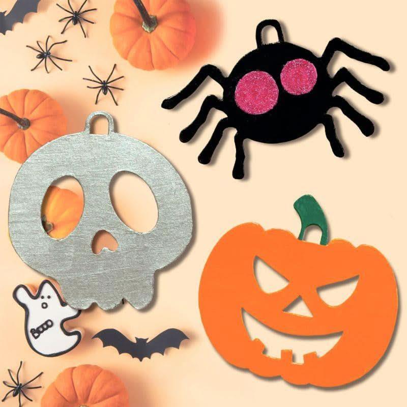 Lot de 36 suspensions Halloween en carton blanc - Ma Rentrée Facile