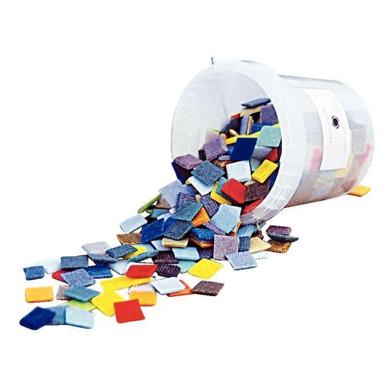Seau de 1 litre de mosaïques 2x2 cm en pâte de verre panachés assortis - Ma Rentrée Facile